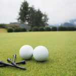 男子・女子ゴルフツアーの三日目　リーダーズボード