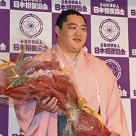大相撲界のレジェンド・遠藤の引退会見と今後の生活